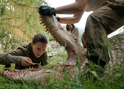 Left to right: Natalie Portman and Tessa Thompson in ANNIHILATION, from Paramount Pictures and Skydance