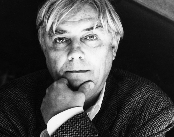Мило Манара на 80 години