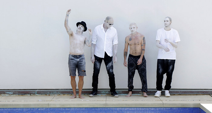Red Hot Chili Peppers © Steve Keros