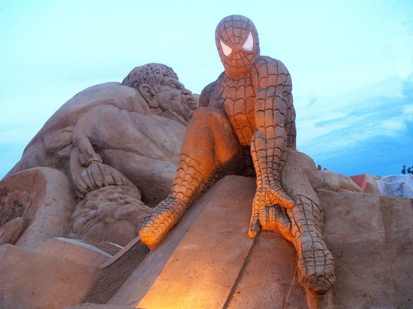 Sand City – най-големият музей на открито с пясъчни скулптури в света