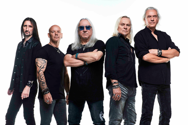 Прощалното турне на Uriah Heep минава през България